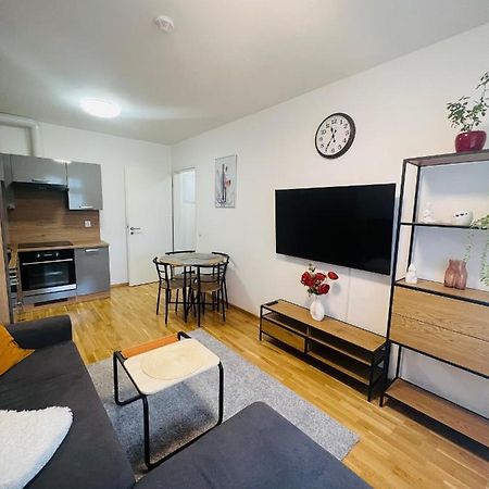 Nika Apartments Prague 2 ภายนอก รูปภาพ