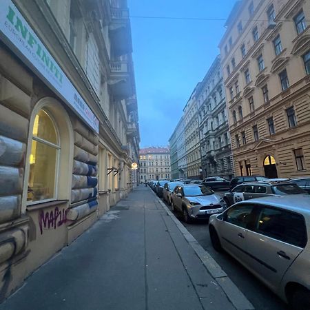 Nika Apartments Prague 2 ภายนอก รูปภาพ